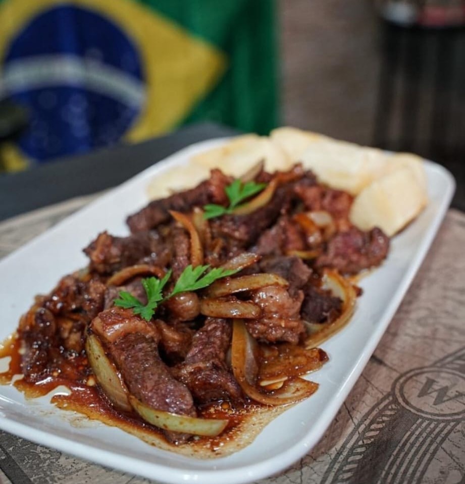 3 LA FILLE DU POULET