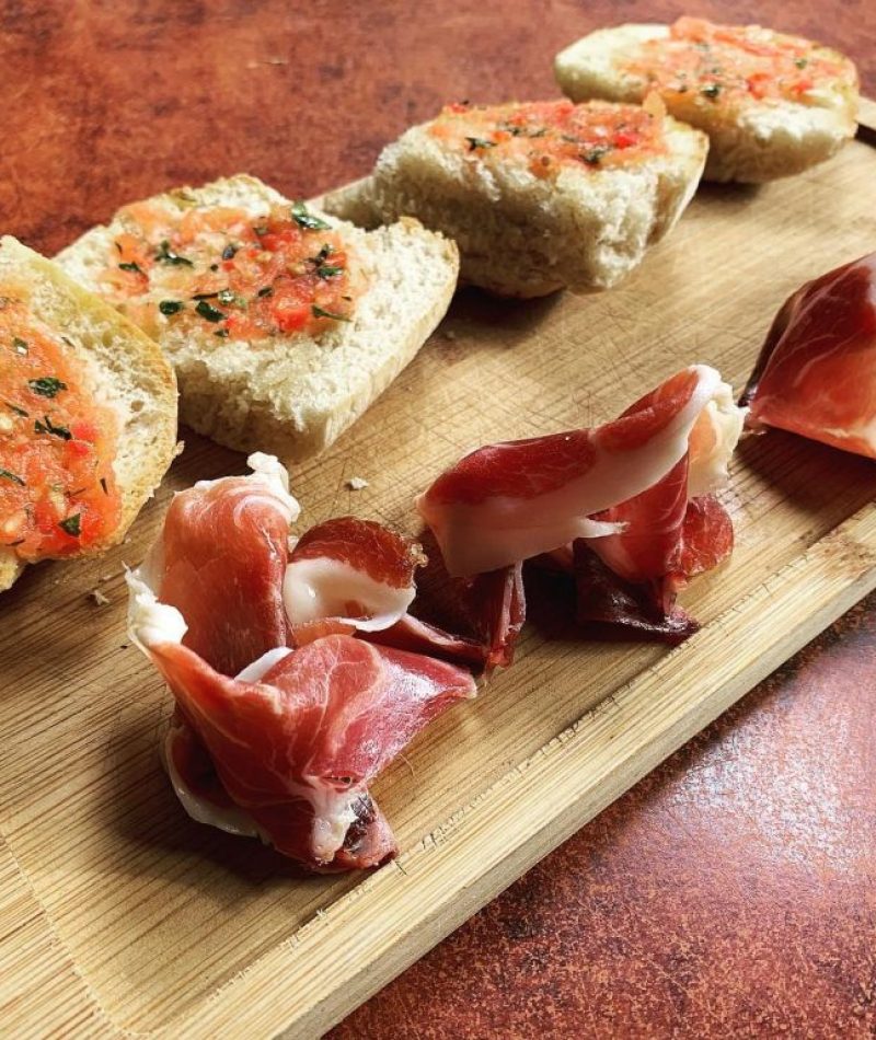 104486783_1604021226416388_3932509000242541336_o-1024x768