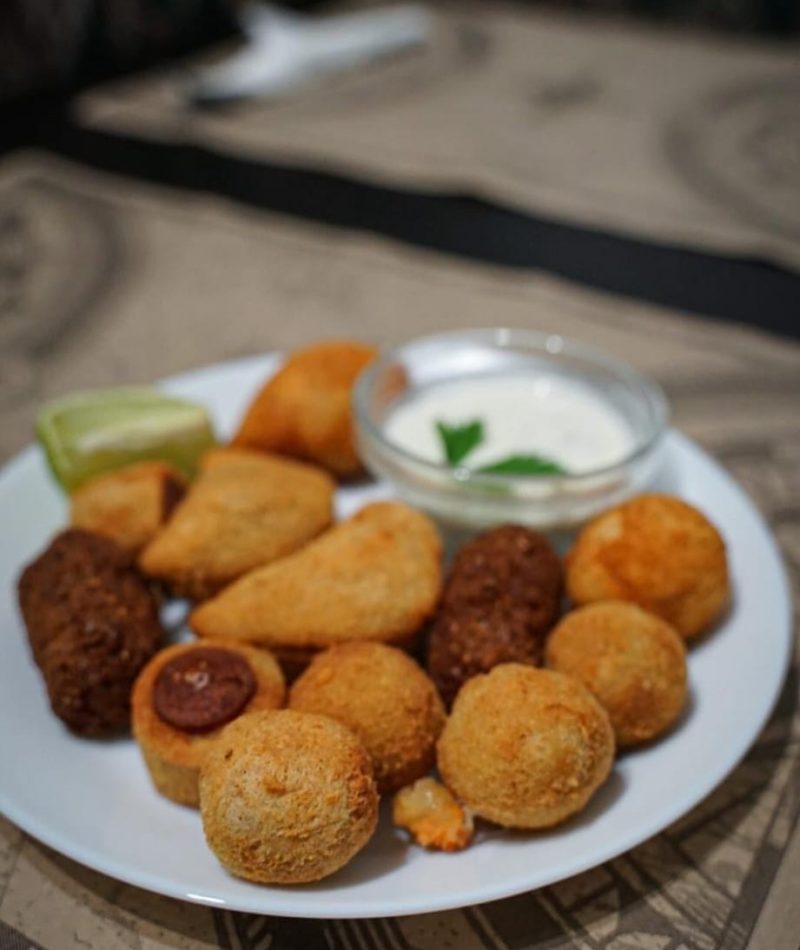 5 LA FILLE DU POULET