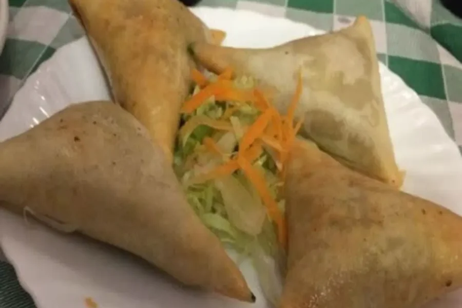 BOMBAY-PALACE-DMT25-01