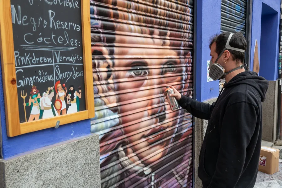 Basave_Cavanna_La_lonja_de_la_corrala_01_19