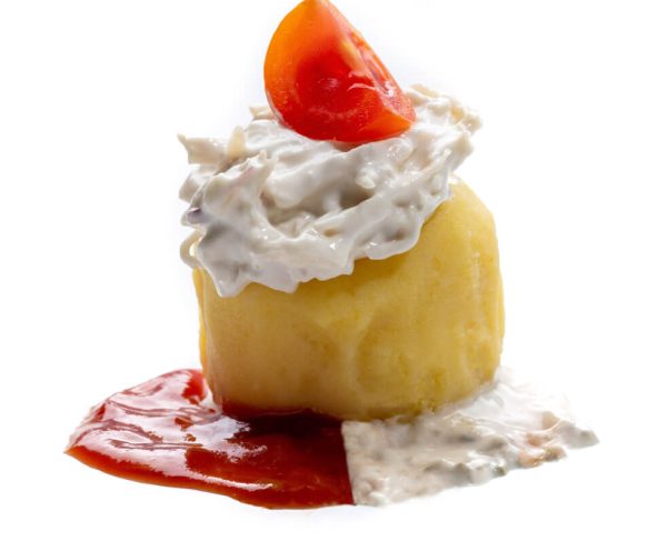 El País De Los Ceviches - Causa limeña con pollo