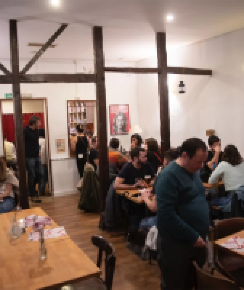 Garibaldi-Interior-May-09-300x200