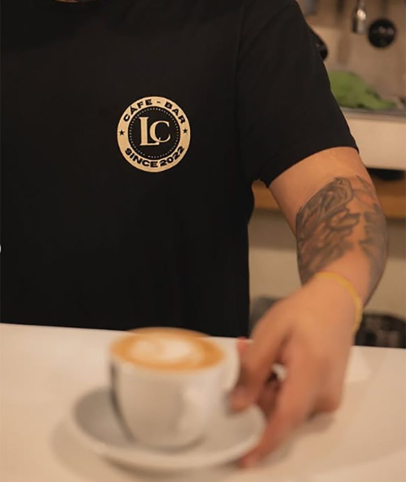 Lecroustillant-Bebida-01-May-08-787x1024