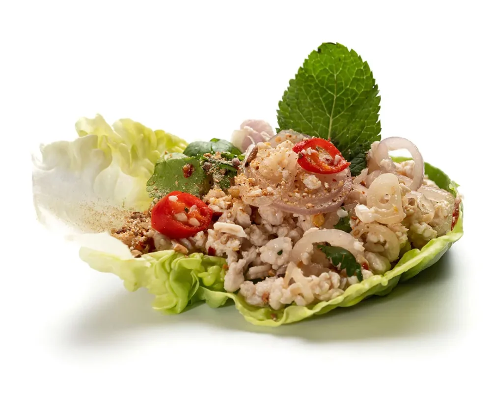 asian-army-saam-de-thai-pollo-larb-01