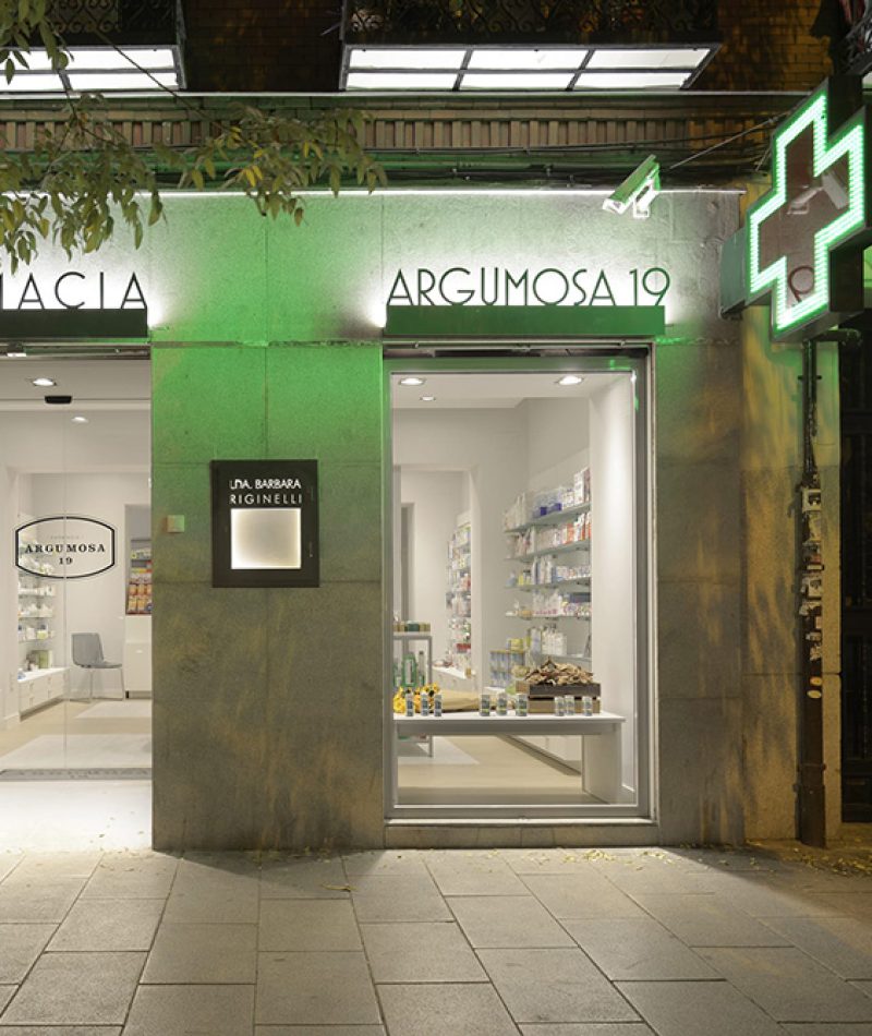 borja-dorado-garcia-local-de-farmacia-en-madrid