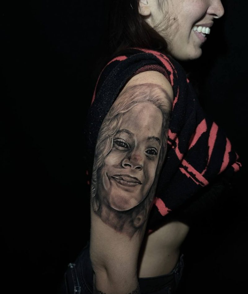 retrato-hija-tattoo-Black-Vibora-Tattoo-768x1024